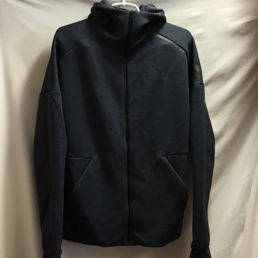 Adidas hooded thumb hole jacket front & pocket zippers / pockets inside Sz men M